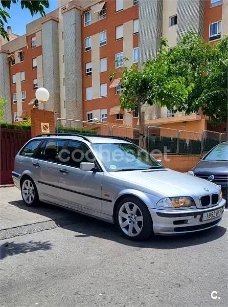 Usado BMW 318 118 CV (86 kW) 2001 Gris / plata Familiar