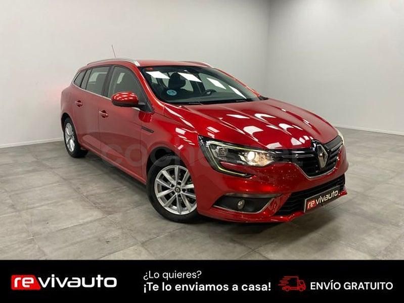 Usado Renault Mégane GrandTour Business 115 CV (84 kW) 2019 Rojo Familiar