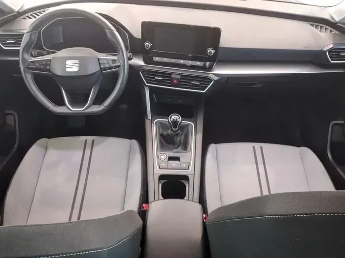 Usado Seat Leon Style 116 CV (85 kW) 2025 Blanco