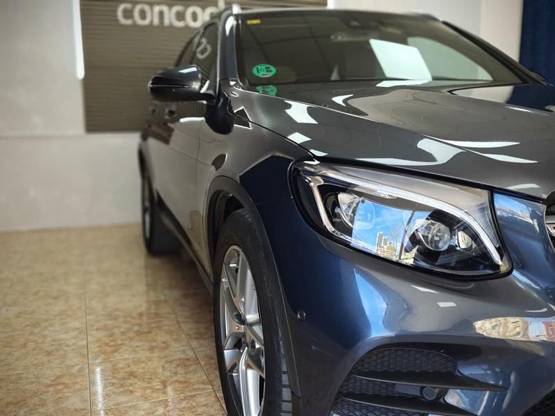 Usado Mercedes GLC220 170 CV (125 kW) 2015 Negro SUV