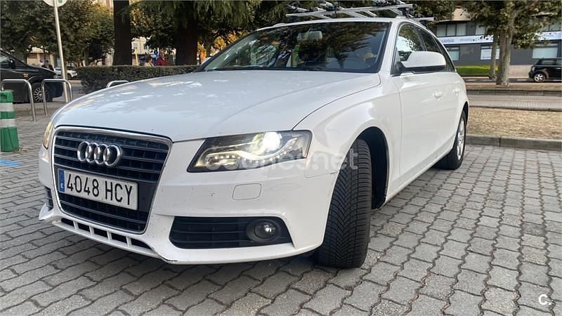 Usado Audi A4 143 CV (105 kW) 2011 Blanco Familiar