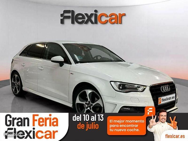 Usado Audi A3 Attraction 125 CV (91 kW) 2016 Blanco Berlina