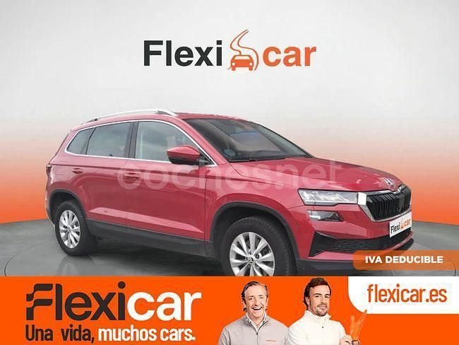 Rojo Usado 2023 Skoda Karoq Ambition SUV | 22.790 € (Precio justo) - Imagen 1/4