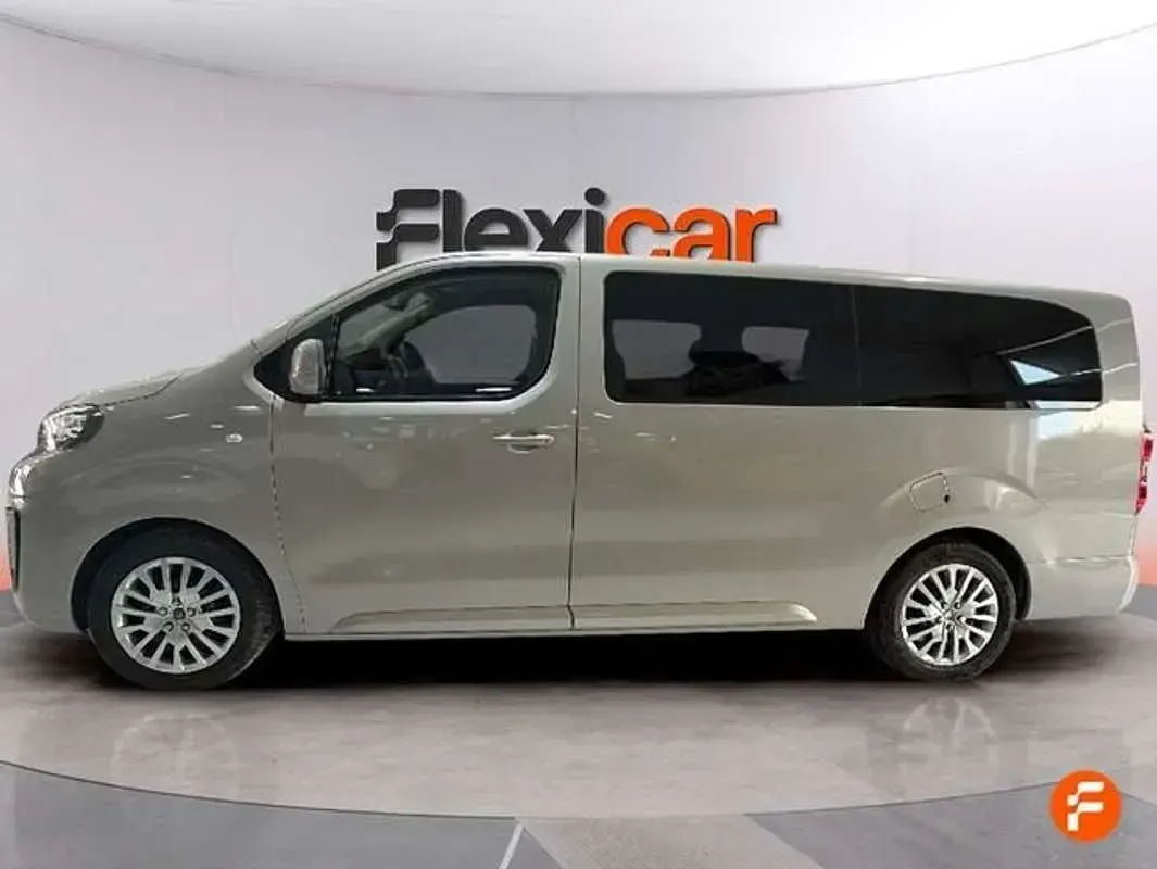 Usado Peugeot Traveller Active 179 CV (131 kW) 2019 Gris Monovolumen