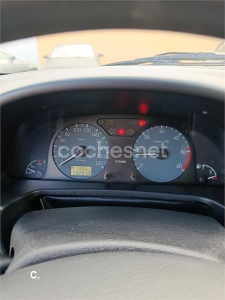 Usado Citroën Xsara 71 CV (52 kW) 2002 Gris / plata Berlina