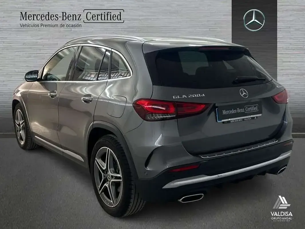 Usado Mercedes GLA200 AMG line 150 CV (110 kW) 2022 SUV
