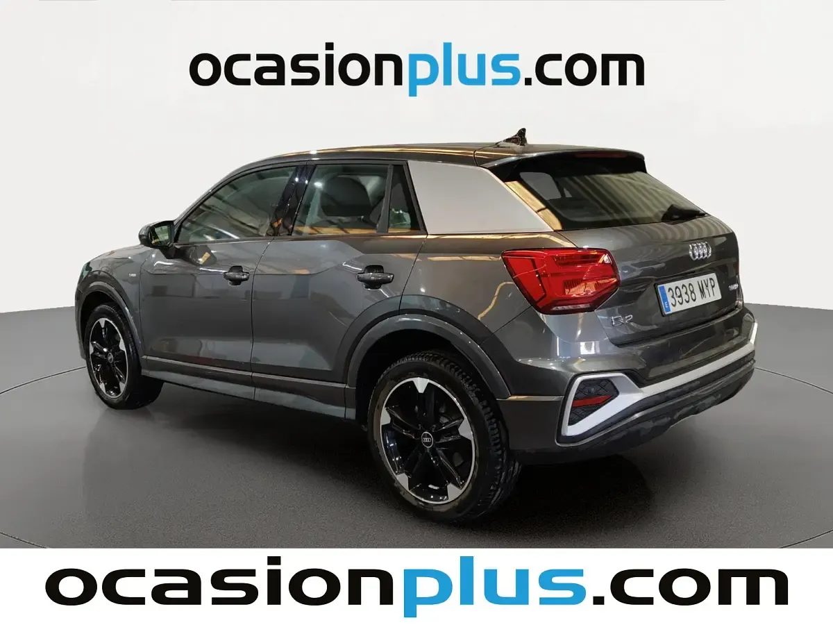 Usado Audi Q2 S-Line 116 CV (85 kW) 2025 Gris SUV
