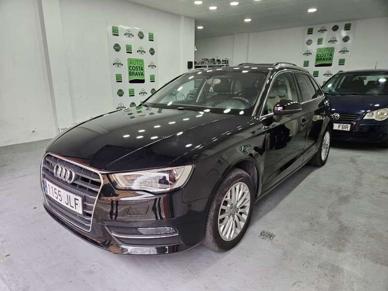 Negro Usado 2015 Audi A3 Attraction Berlina | 12.990 € (Buen precio) - Imagen 1/4