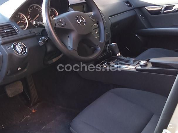 Usado Mercedes C200 Avantgarde 122 CV (89 kW) 2008 Beige Berlina