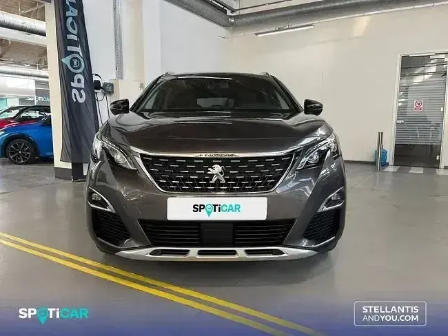 Usado Peugeot 3008 GT-line 130 CV (95 kW) 2020 Gris SUV