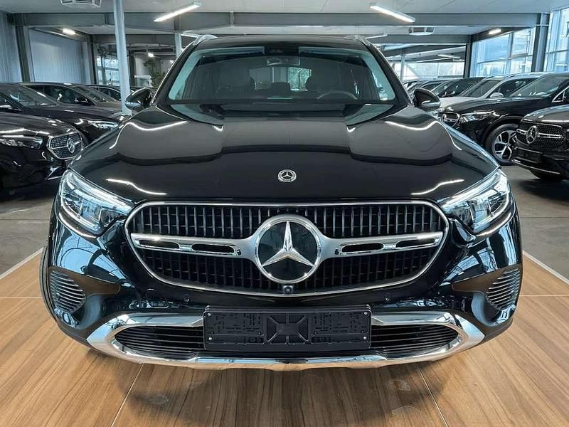 Usado Mercedes GLC200 204 CV (150 kW) 2024 Negro SUV