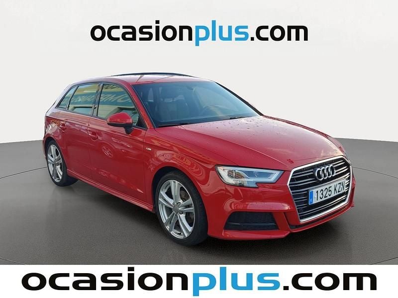 Usado Audi A3 Sportback S-Line 116 CV (85 kW) 2019 Rojo Utilitario