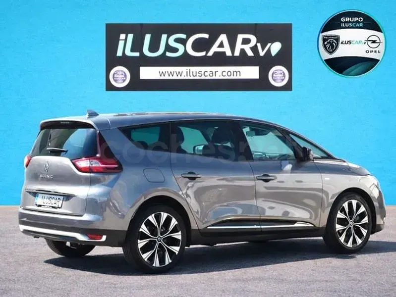 Usado Renault Grand Scénic IV LIMITED 140 CV (102 kW) 2021 Gris / plata Monovolumen