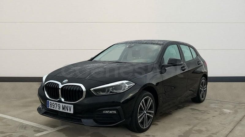 Usado BMW 118 Comfort Edition 136 CV (100 kW) 2024 Negro Utilitario