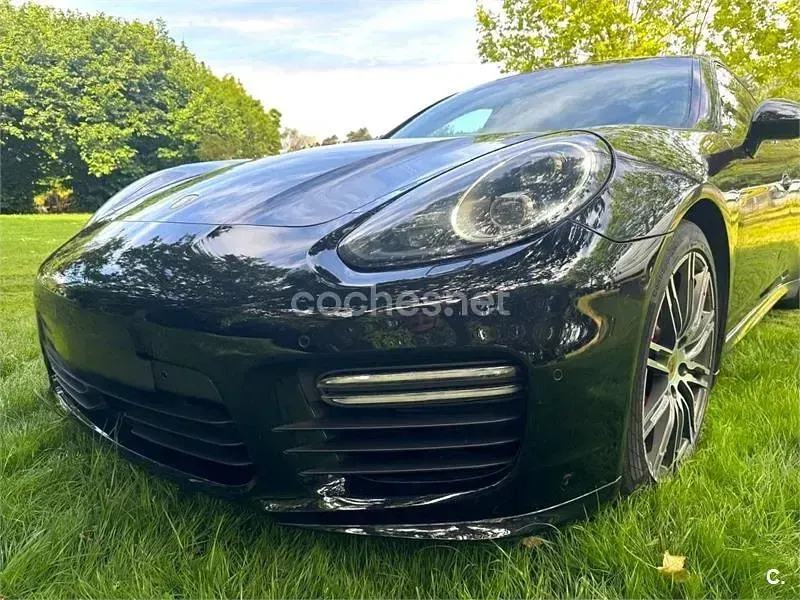Usado Porsche Panamera 440 CV (323 kW) 2015 Negro Utilitario