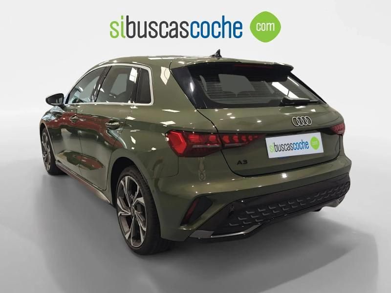 Usado Audi A3 S-Line 150 CV (110 kW) 2025 Verde