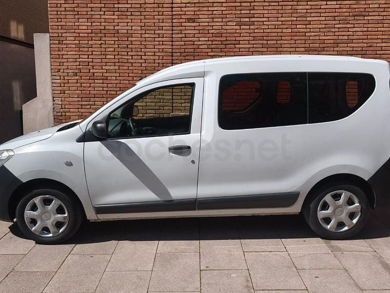 Usado Dacia Dokker Ambiance 75 CV (55 kW) 2014 Blanco Monovolumen