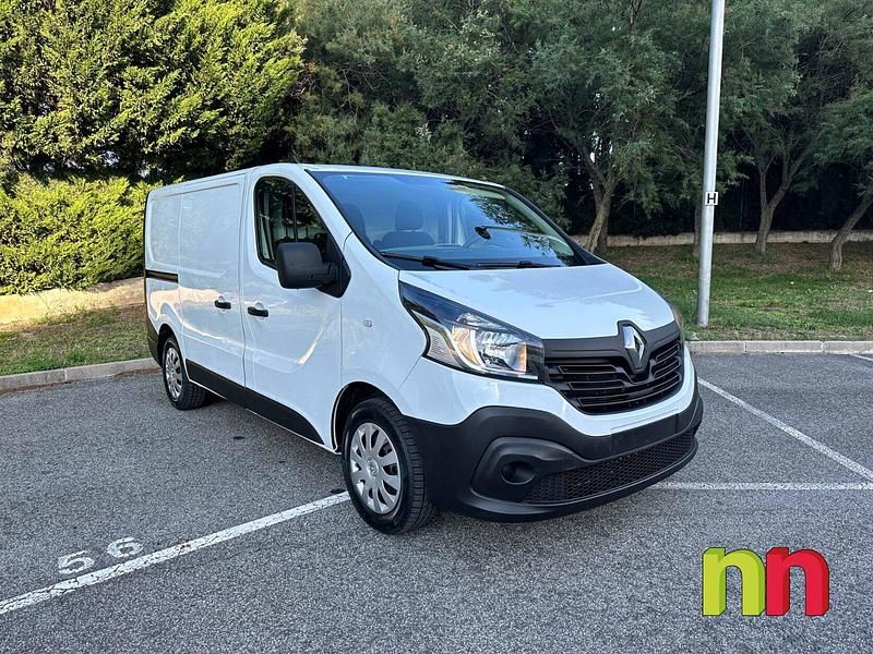 Usado Renault Trafic 120 CV (88 kW) 2021 Blanco Monovolumen