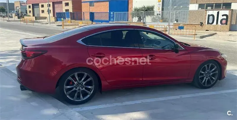 Usado Mazda 6 Luxury 175 CV (128 kW) 2018 Rojo Berlina