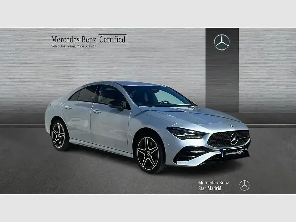 Usado Mercedes CLA250e 218 CV (160 kW) 2025 Gris Berlina