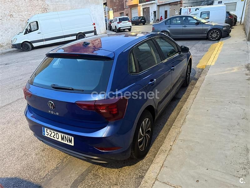 Usado VW Polo Life 95 CV (69 kW) 2024 Azul Berlina