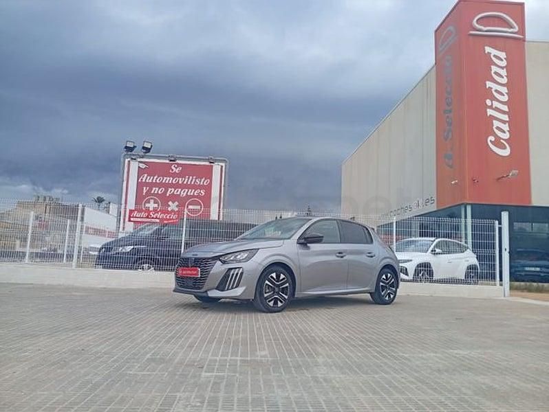 Usado Peugeot 208 Allure 100 CV (73 kW) 2025 Gris / plata Utilitario