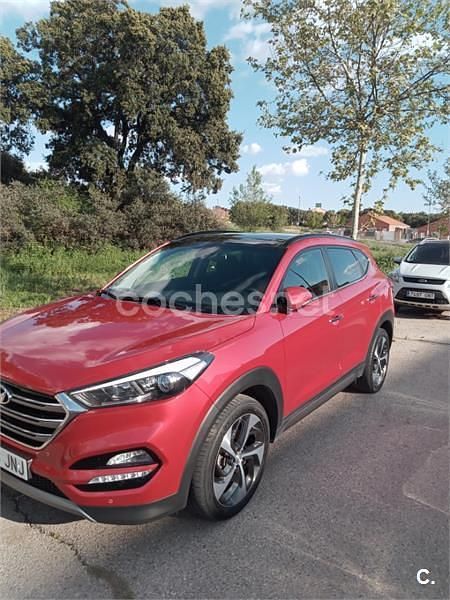 Usado Hyundai Tucson 136 CV (100 kW) 2016 Rojo SUV