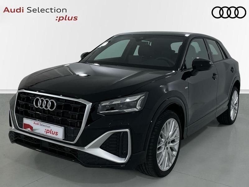 Usado Audi Q2 Black Edition 150 CV (110 kW) 2025 Negro SUV