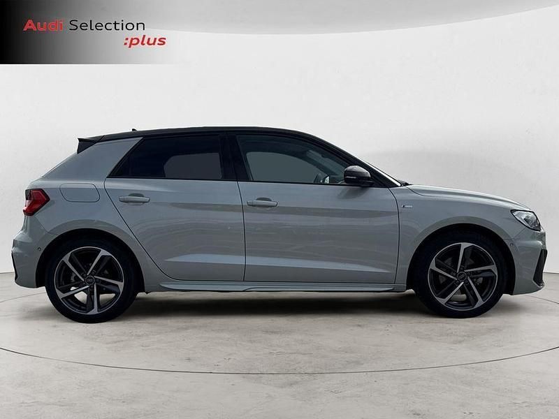 Usado Audi A1 Black Edition 110 CV (80 kW) 2024 Gris SUV