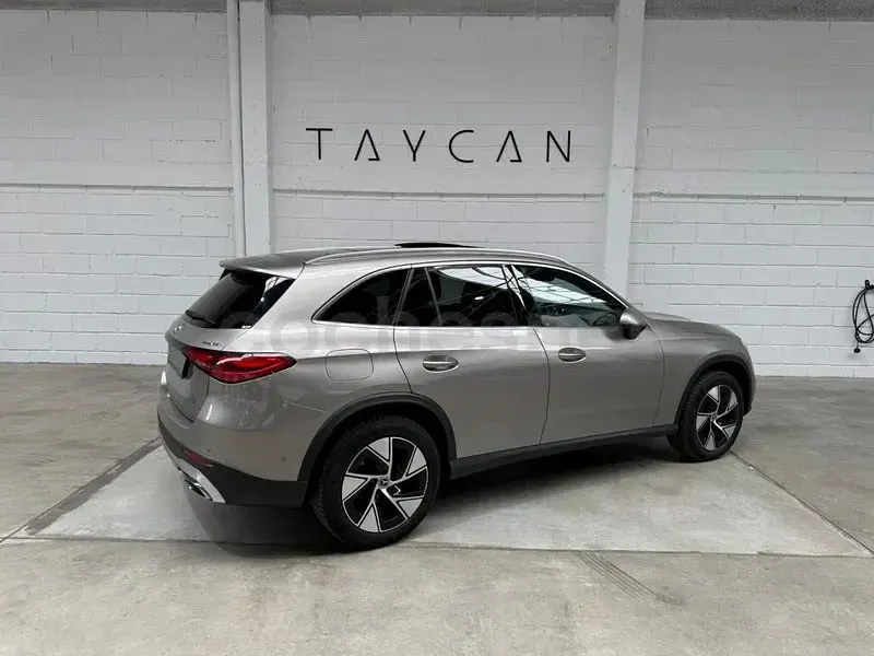 Usado Mercedes GLC300e 333 CV (244 kW) 2024 Gris / plata SUV