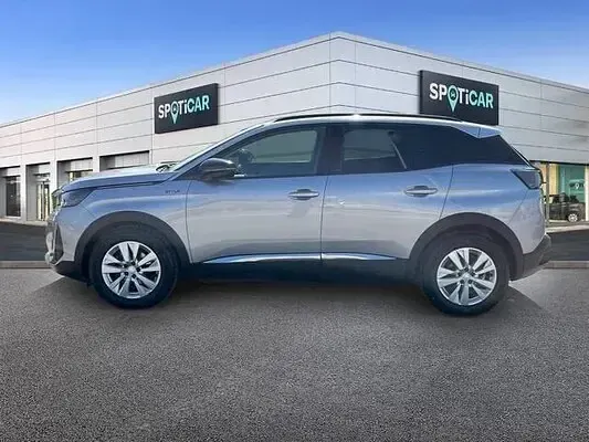 Usado Peugeot 3008 Active 130 CV (95 kW) 2021 Gris / plata SUV