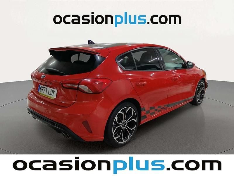 Usado Ford Focus ST-Line 125 CV (91 kW) 2019 Rojo Utilitario