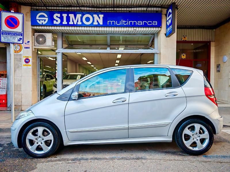 Käytetty Mercedes A180 Avantgarde 109 HP (80 kW) 2006 Harmaa Tila-auto