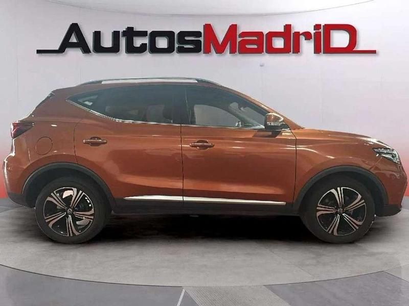 Usado MG ZS Comfort 107 CV (78 kW) 2022 Rojo SUV