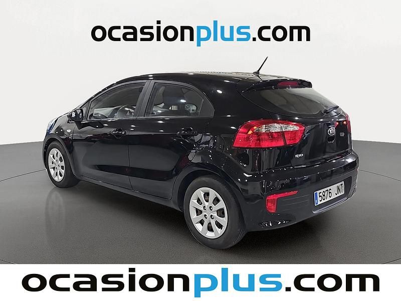 Usado Kia Rio 84 CV (61 kW) 2016 Negro Utilitario