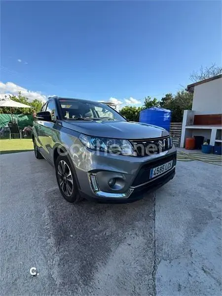 Usado Suzuki Vitara GLX 140 CV (102 kW) 2019 Gris / plata SUV