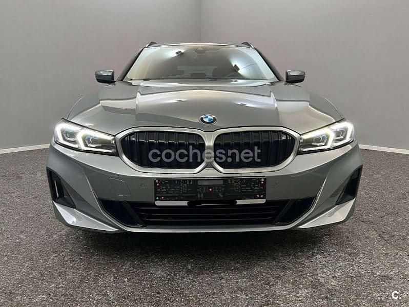 Usado BMW 318 Comfort Edition 150 CV (110 kW) 2023 Gris / plata Familiar