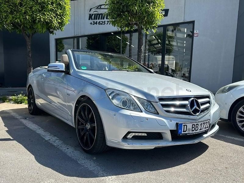 Usado Mercedes E350 Elegance 292 CV (214 kW) 2010 Gris / plata Descapotable