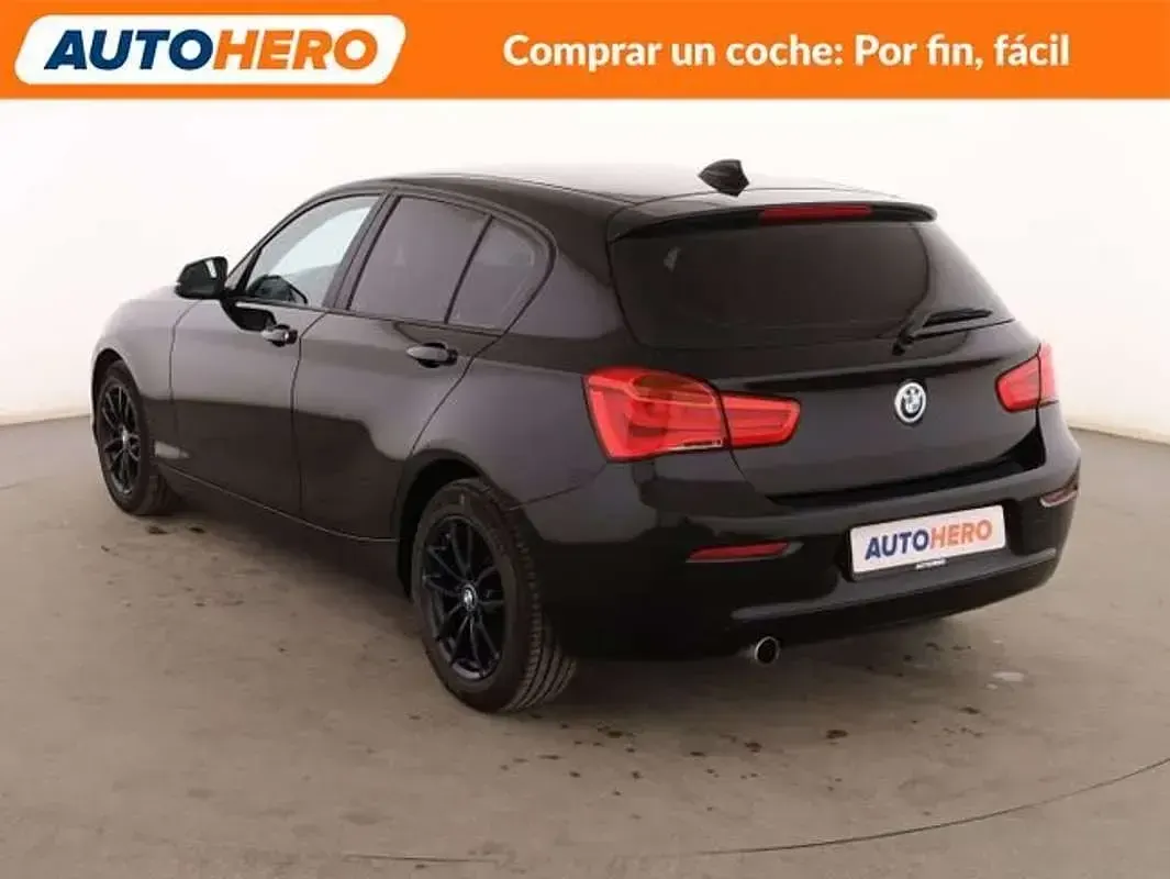 Usado BMW 116 Sport Line 110 CV (80 kW) 2017 Negro Utilitario