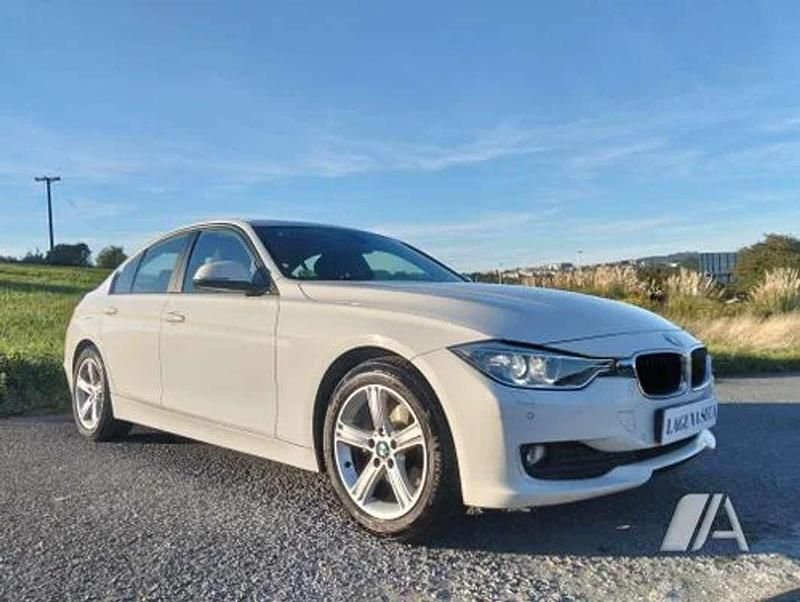 Usado BMW 320 Efficient Dynamics 184 CV (135 kW) 2013 Blanco Berlina