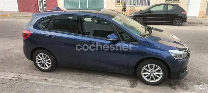 Usado BMW 216 Active Tourer 116 CV (85 kW) 2018 Azul Monovolumen