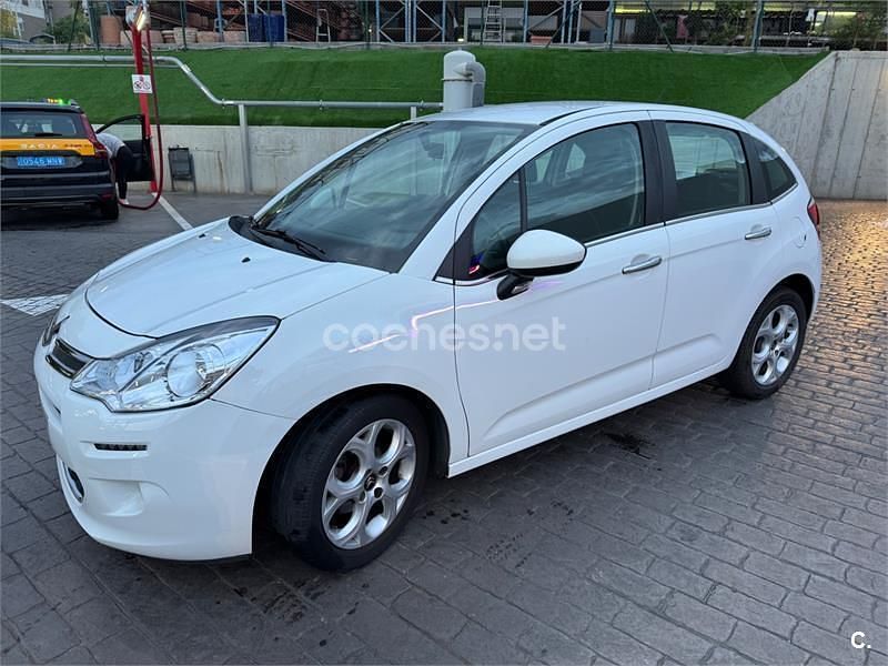 Usado Citroën C3 Live 68 CV (50 kW) 2015 Blanco Berlina