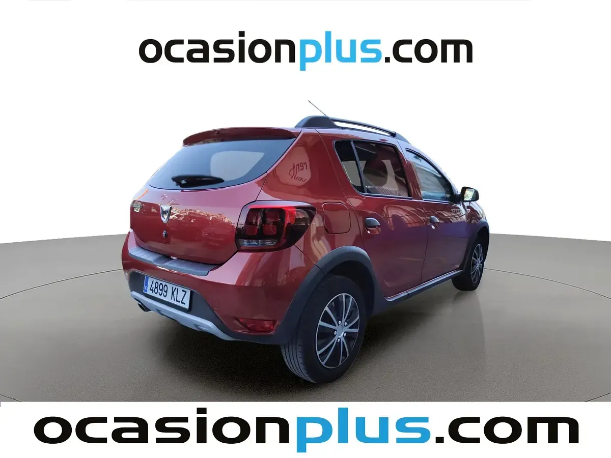 Usado Dacia Sandero Stepway 90 CV (66 kW) 2018 Rojo Utilitario