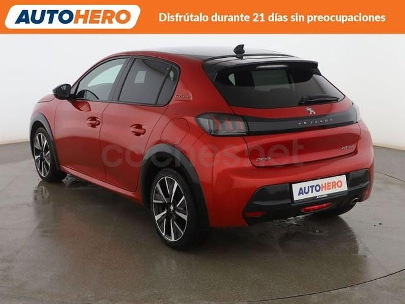 Usado Peugeot 208 GT-line 100 CV (73 kW) 2020 Rojo Utilitario