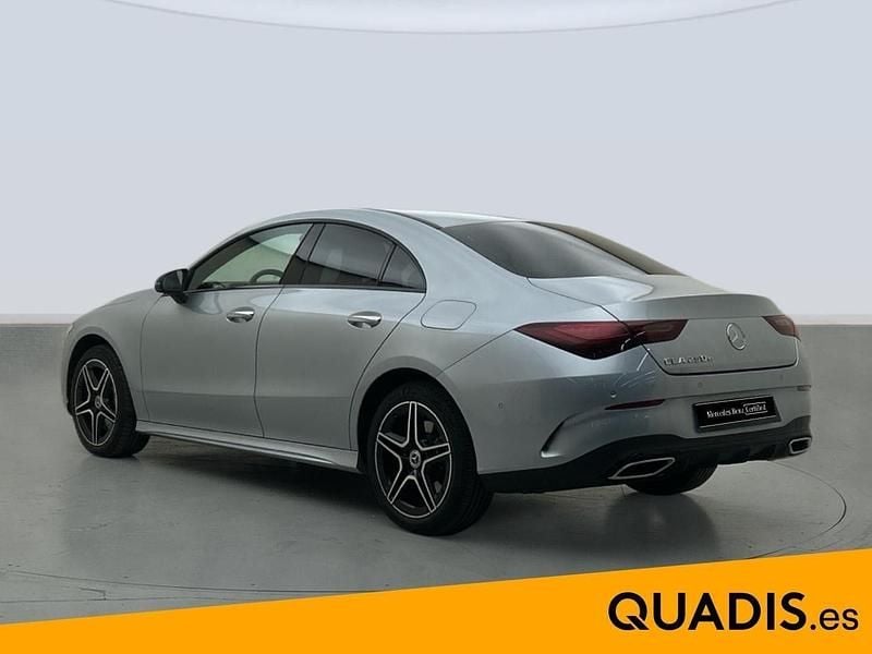 Usado Mercedes CLA250e 218 CV (160 kW) 2025 Gris Berlina