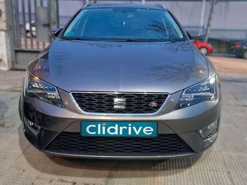 Usado Seat Leon Sport 125 CV (91 kW) 2014 Gris Utilitario