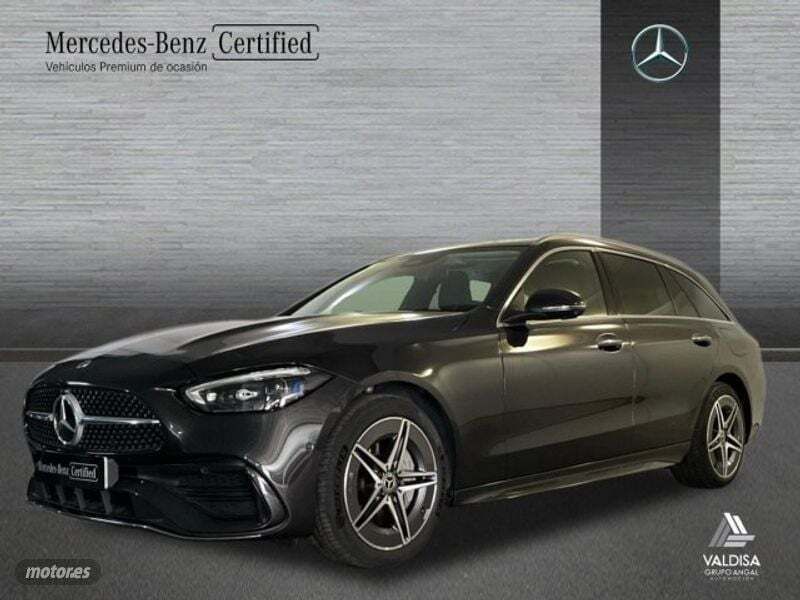 Gris Usado 2023 Mercedes C300 AMG line Familiar | 49.900 € - Imagen 1/4