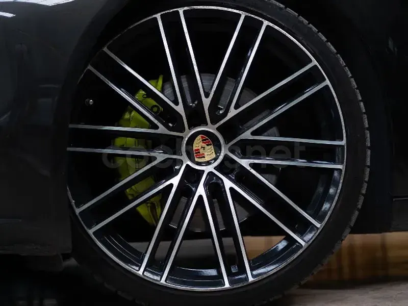 Usado Porsche Panamera 300 CV (220 kW) 2015 Gris / plata Utilitario