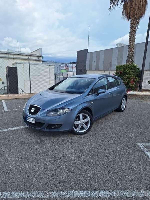 Azul Usado 2007 Seat Leon Sport Utilitario | 6499 € (Precio justo) - Imagen 1/4