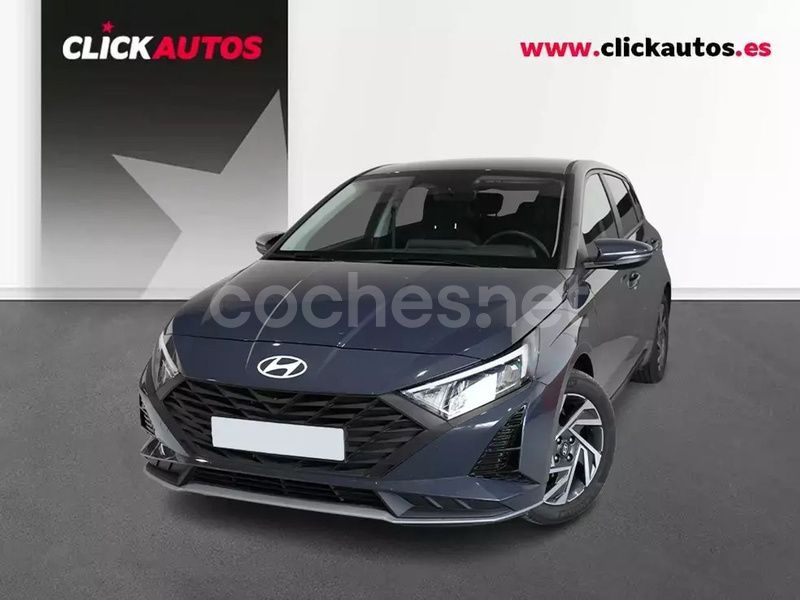 Gris / plata Usado 2025 Hyundai i20 Berlina | 18.250 € (Precio justo) - Imagen 1/4